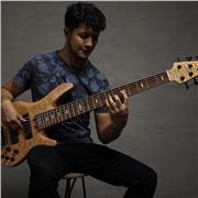 Profesor de bajo, nivel principiante, intermedio y avanzado